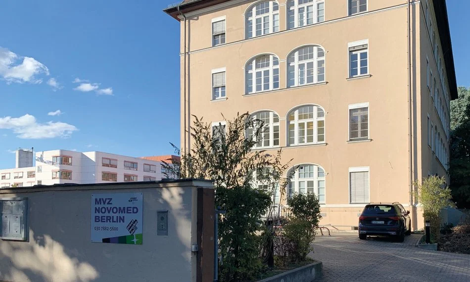 Eingang MVZ Novomed Berlin